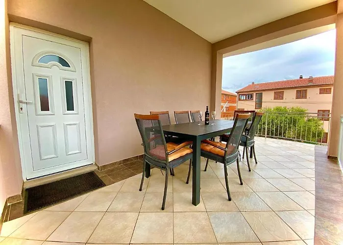 Apartment Ana B